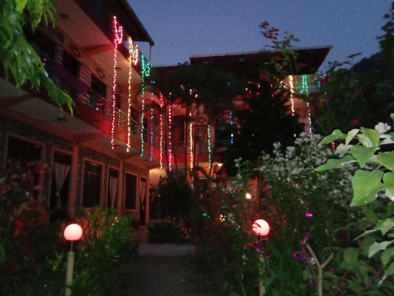 מלון פוקהרה Kalpana G. House מראה חיצוני תמונה